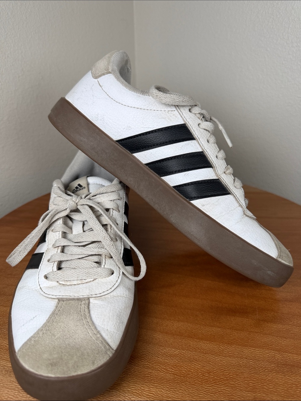 adidas Women’s VL Court 3.0 Sneaker White Black Gray Beat Up Size 7.5 - Picture 10 of 16